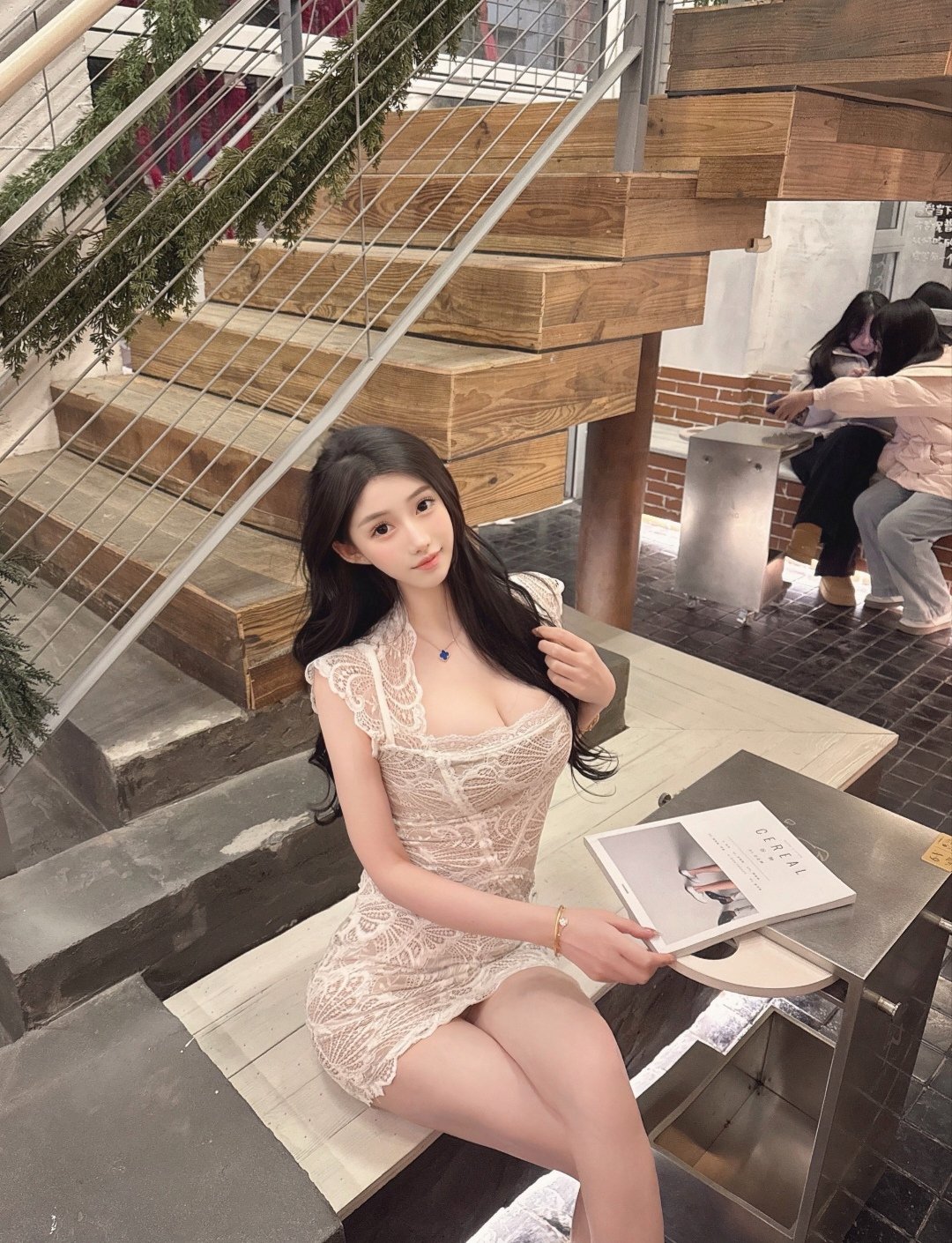 小婊孑啊轻点灬太粗太长了-免费首播高清无删减	