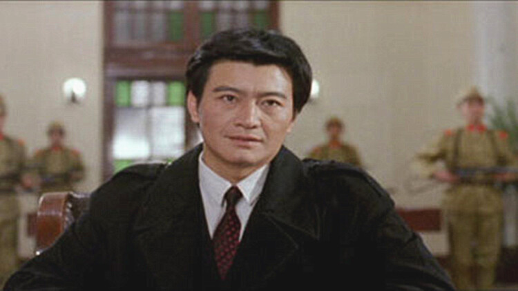 《替嫁总裁是大佬》爱的守护