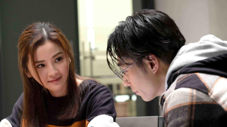 老公挽着白月光让我儿子喊妈