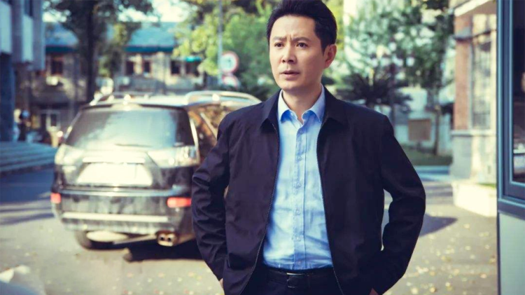 我在昆仑镇妖三百年