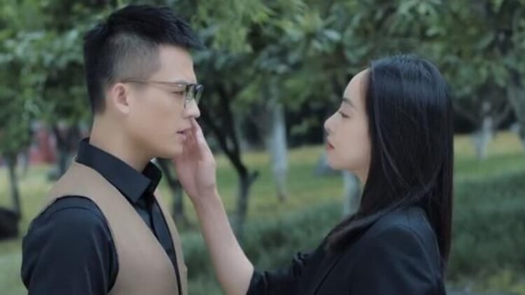 禁城：暗流涌动的权力斗争